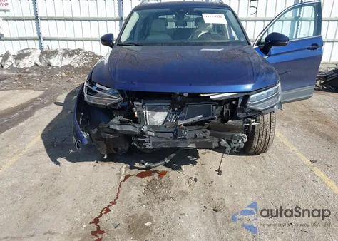 2024 Volkswagen Tiguan 2.0T Se/2.0T Wolfsburg Edition z USA, uszkodzony, nr VIN 3VVMB7AXXRM170782